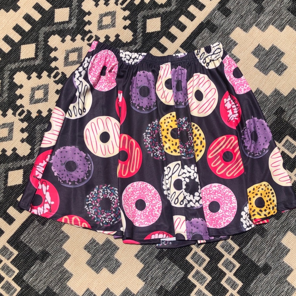 NWT Colorful Donut Print Mini Skirt! 🍩🍭💝